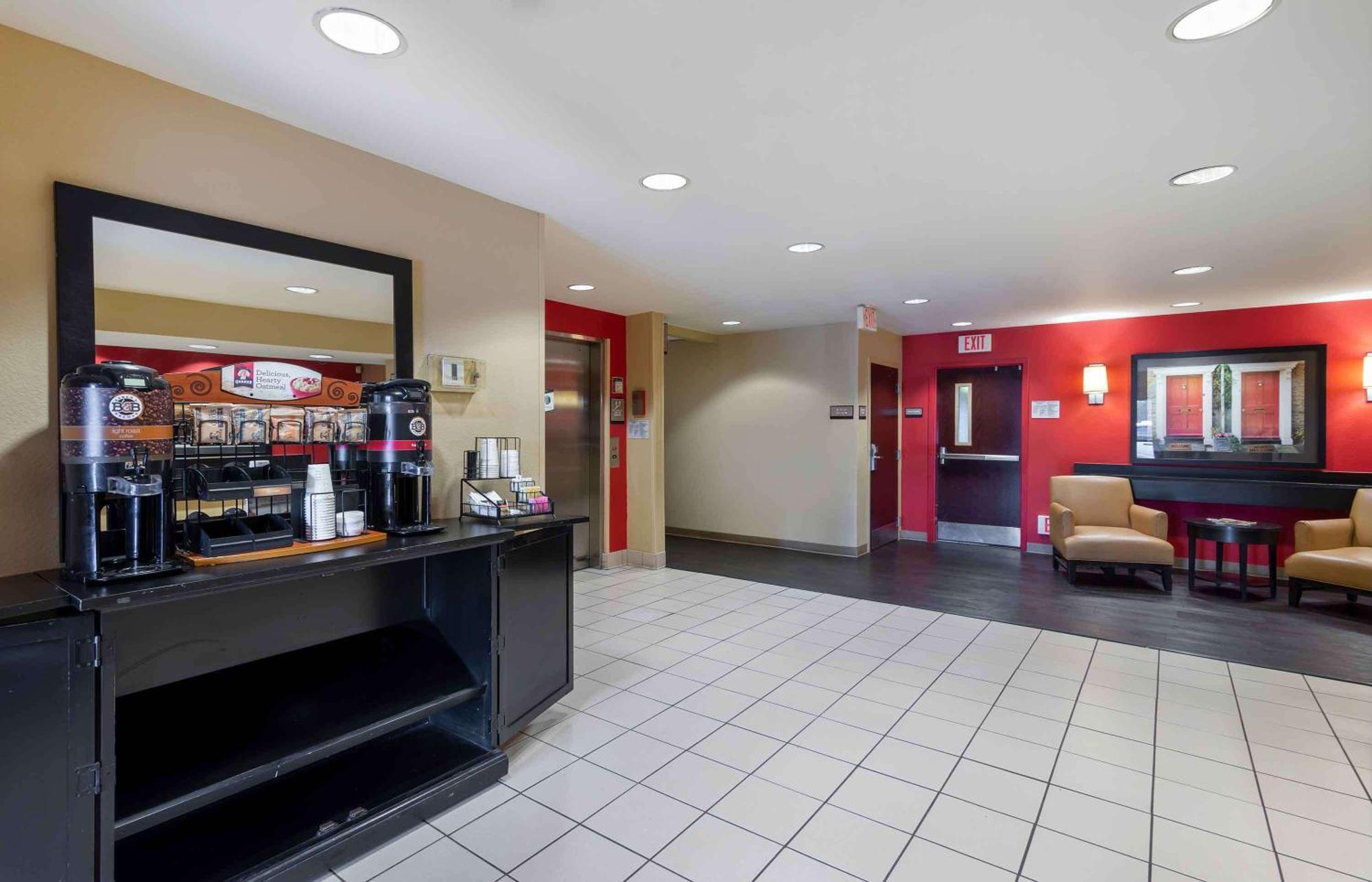 Suburban Studios Columbus Bradley Park Eksteriør billede